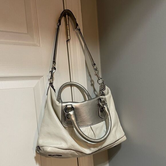 Coach Ashley Two Way Leather Satchel White/Silver - Picture 2 of 9